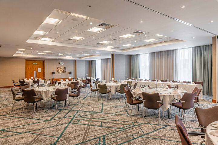 Ballroom/Hall 51 of 78