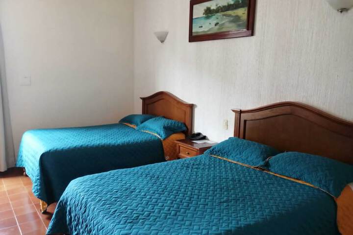 Room 26 of 38