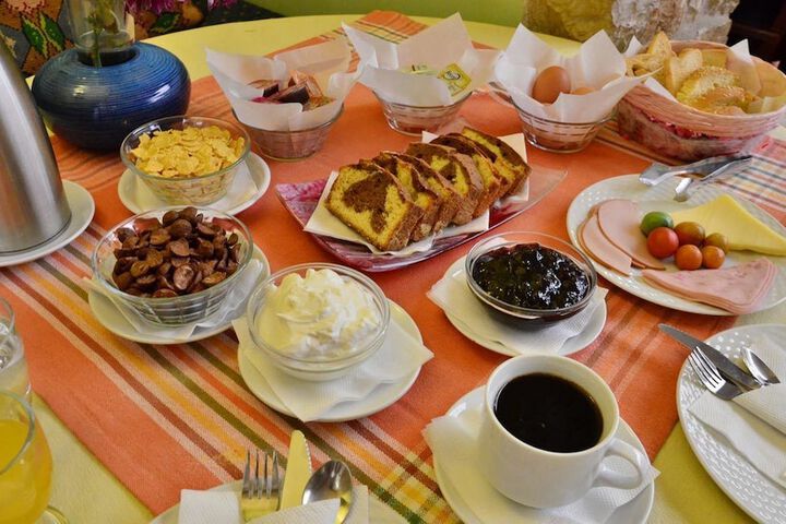 Breakfast/Coffee Service 38 of 50