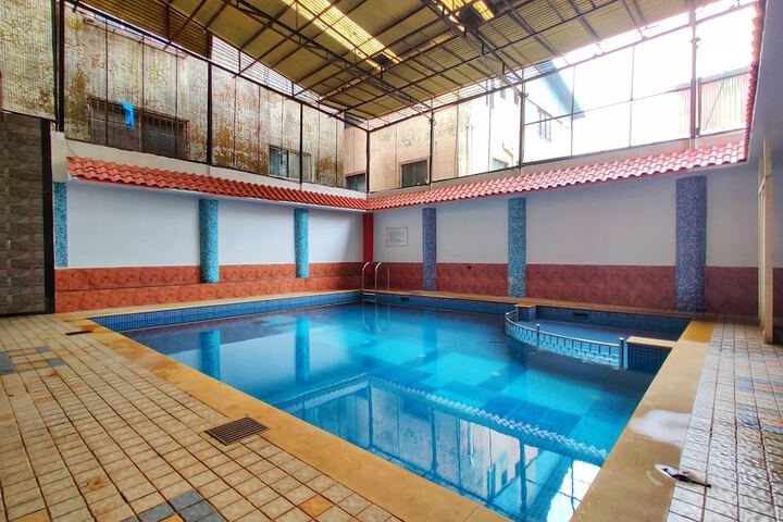 Pool 67 of 125