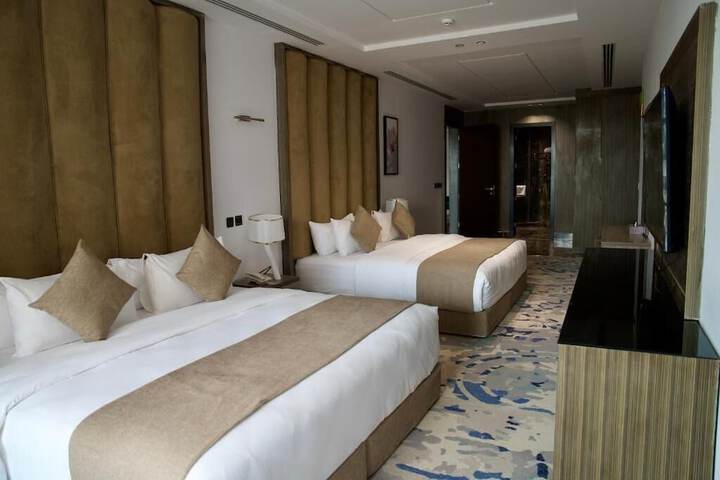 Room 55 of 100