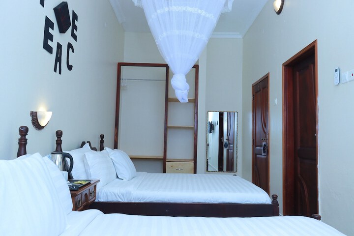 Room 38 of 182