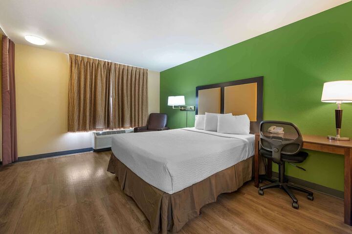 Room 9 of 31
