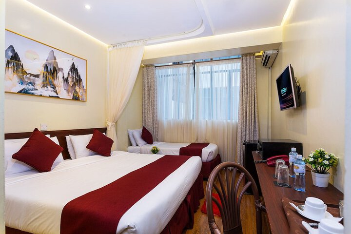 Room 9 of 34