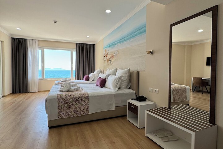 Room 95 of 191