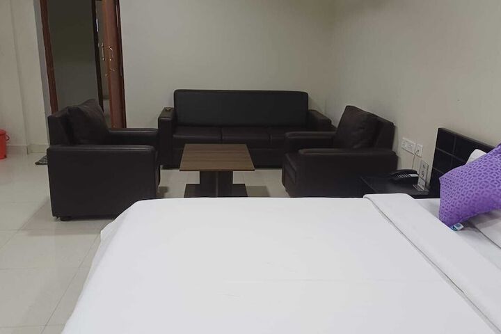 Room 25 of 95