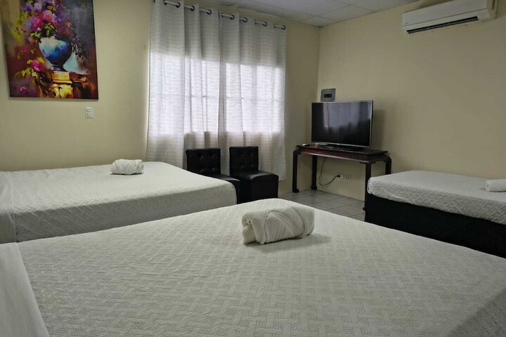 Room 18 of 34