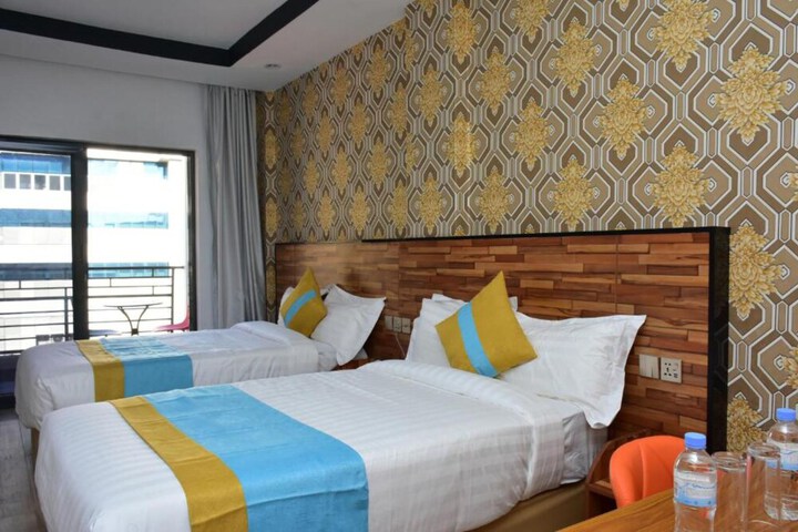 Room 4 of 23