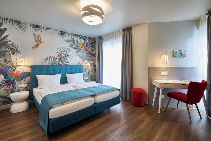 Room 14 of 20