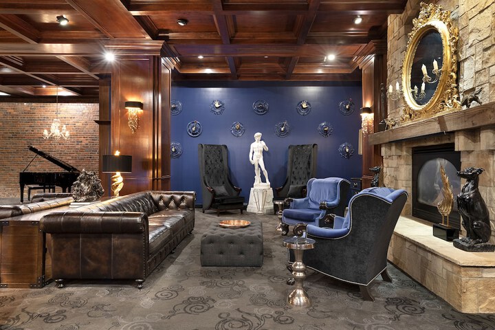 Lobby Entry