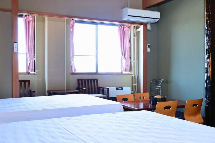 Room 20 of 90