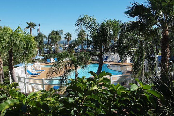 Pool 37 of 68