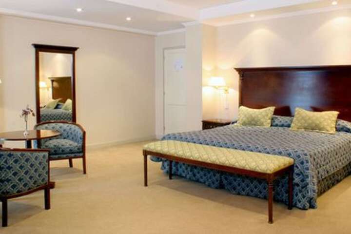 Room 20 of 37