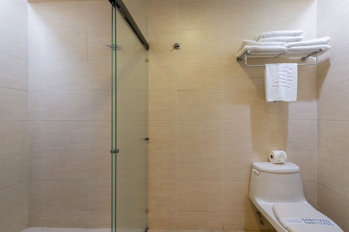 Room 65 of 120