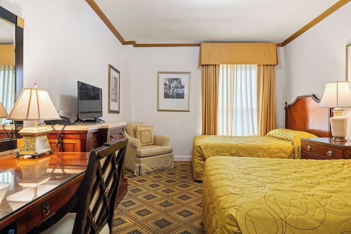 Quadruple with Double Bed (13 of 22)