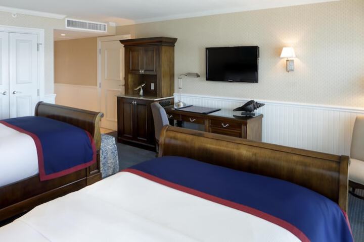 Room 28 of 112