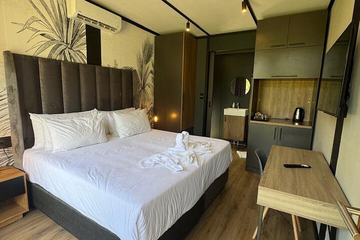 Room 121 of 275