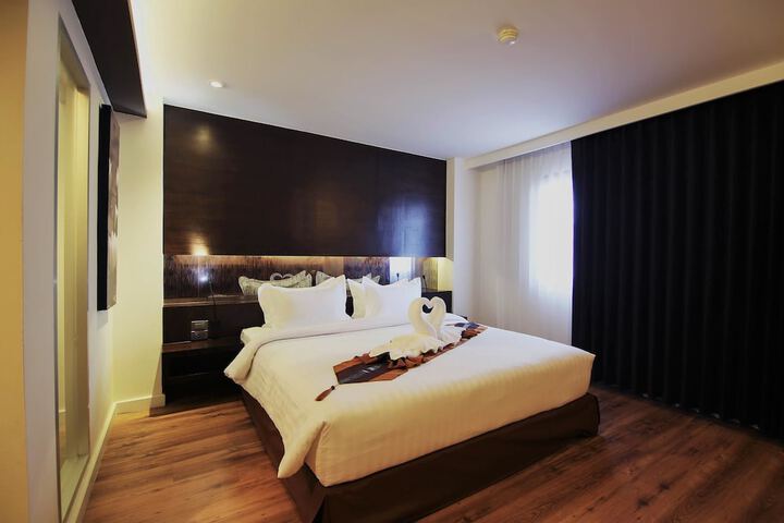Room 15 of 16