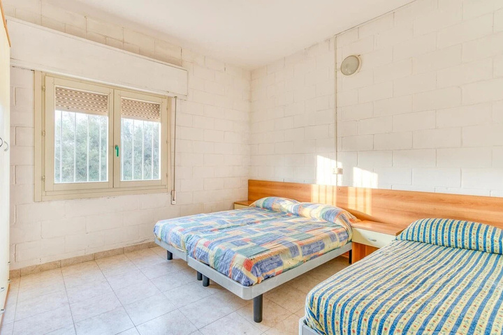 Room 3 of 13