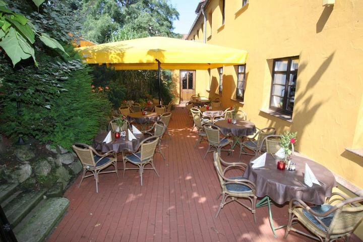 Terrace/Patio 19 of 43