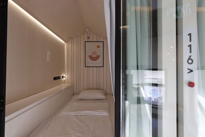 Room 22 of 25