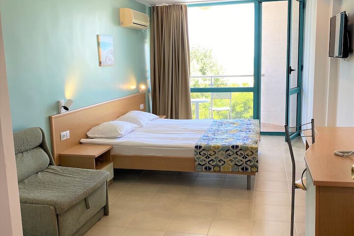 Room 4 of 45