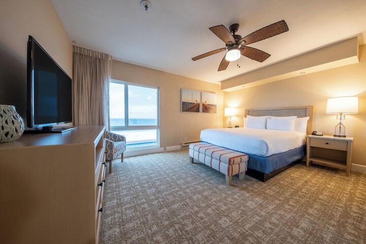 Room 18 of 76