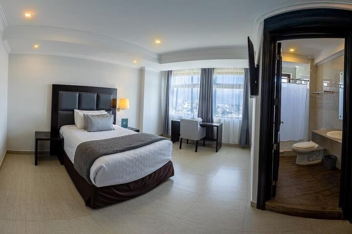 Room 3 of 18