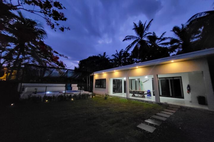 HOTEL VILLA ELENITA - PARRITA