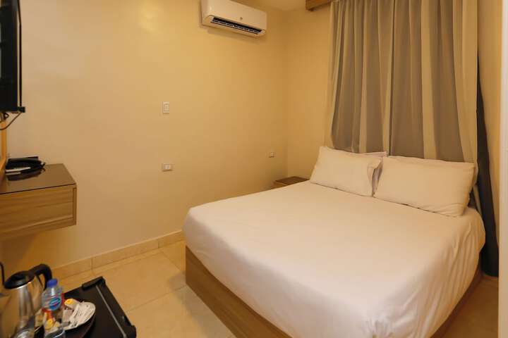 Room 164 of 284