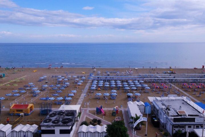 Beach 48 of 61