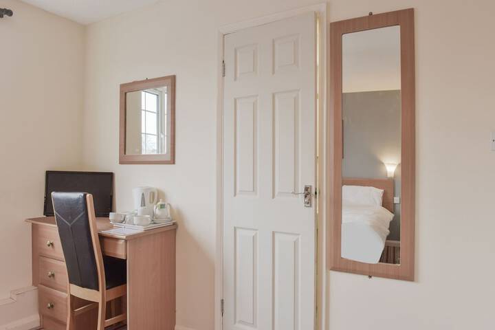 Room 34 of 50