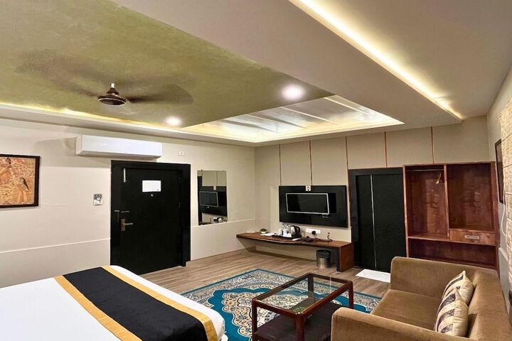 Room 16 of 69