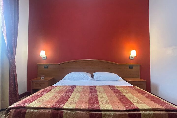 Room 16 of 51