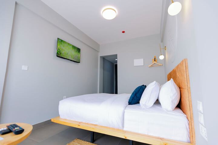 Room 35 of 61