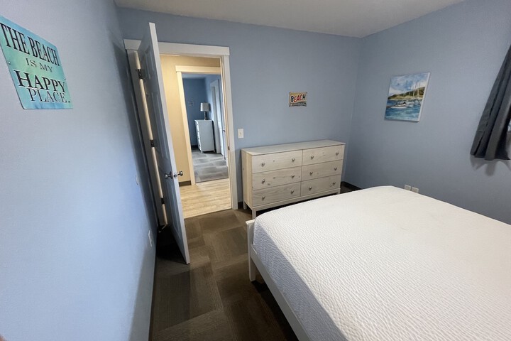 Room 43 of 136