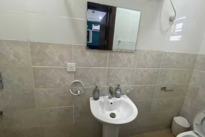 Room 12 of 36