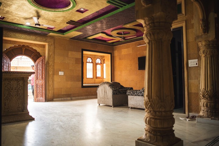 Guest Lobby
