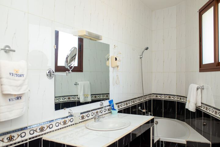 Room 40 of 60
