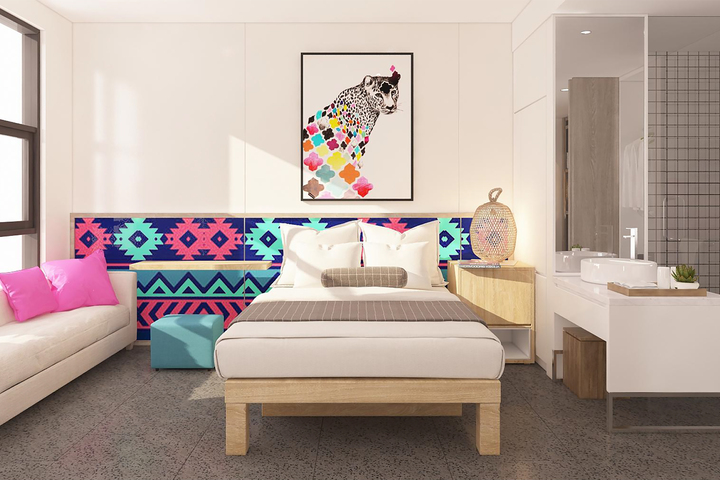 Room 1 of 7