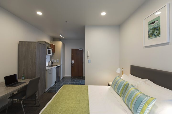 Room 7 of 37
