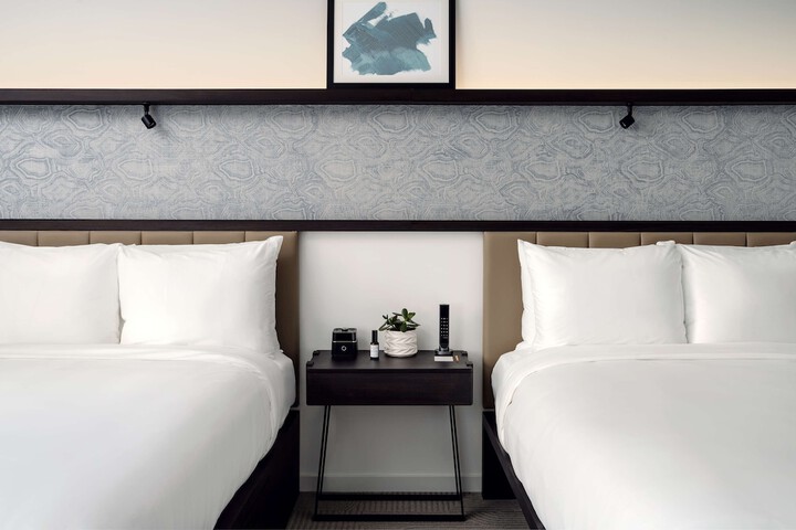 Room 10 of 62