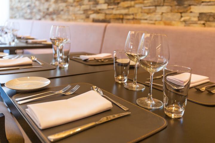 Dining 41 of 49