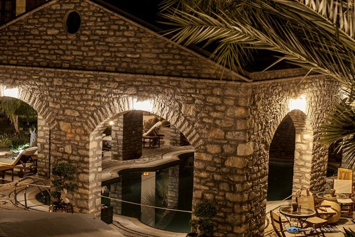 Hotel with Pool