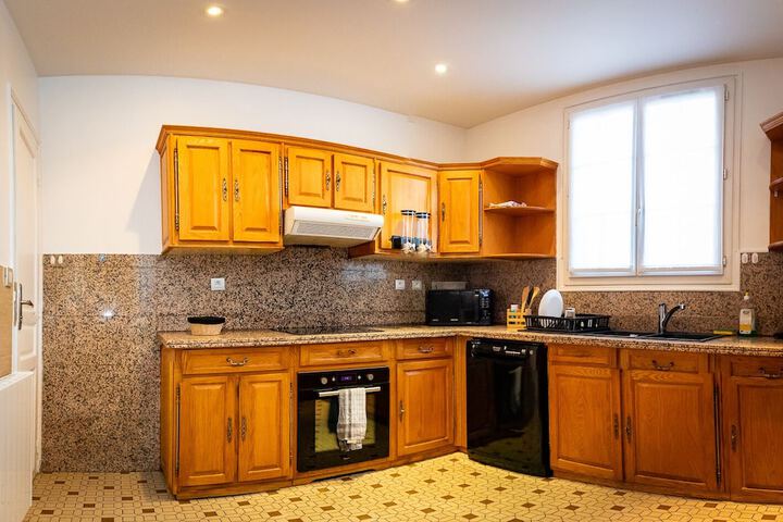 Room 15 of 22