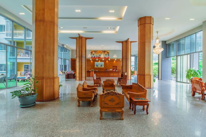 Guest Lobby