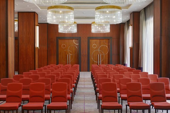 Ballroom/Hall 42 of 55