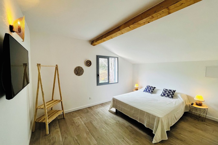 Room 10 of 46