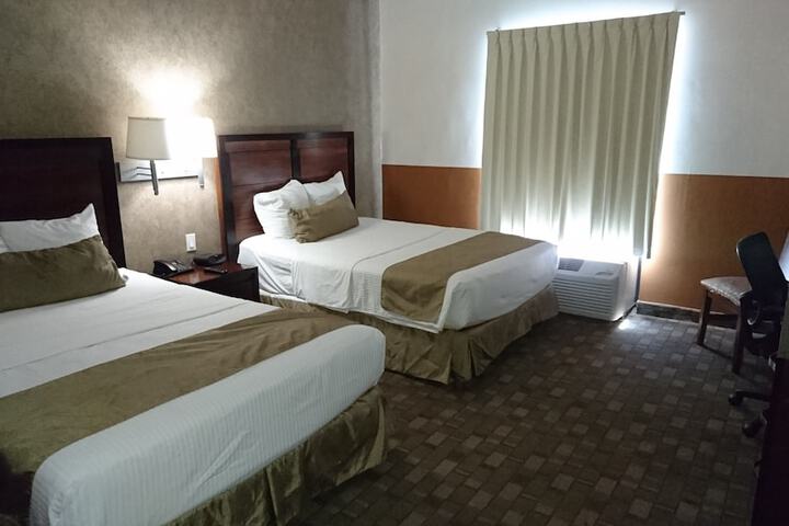 Room 7 of 37