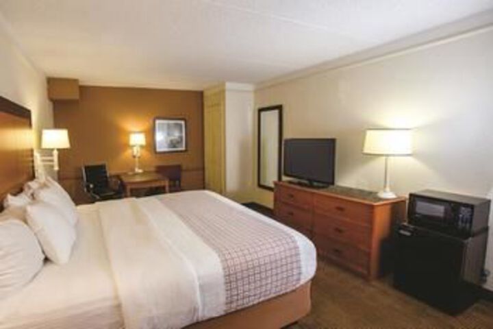 Room 45 of 94